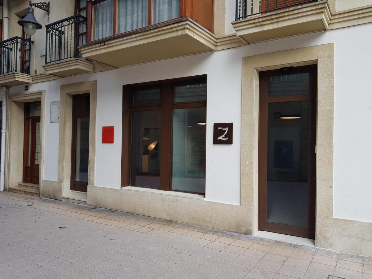 Apartamentos Zarautz Centro, Con Tarjeta Parking Gratis En Zona Azul Y Residentes Exterior photo